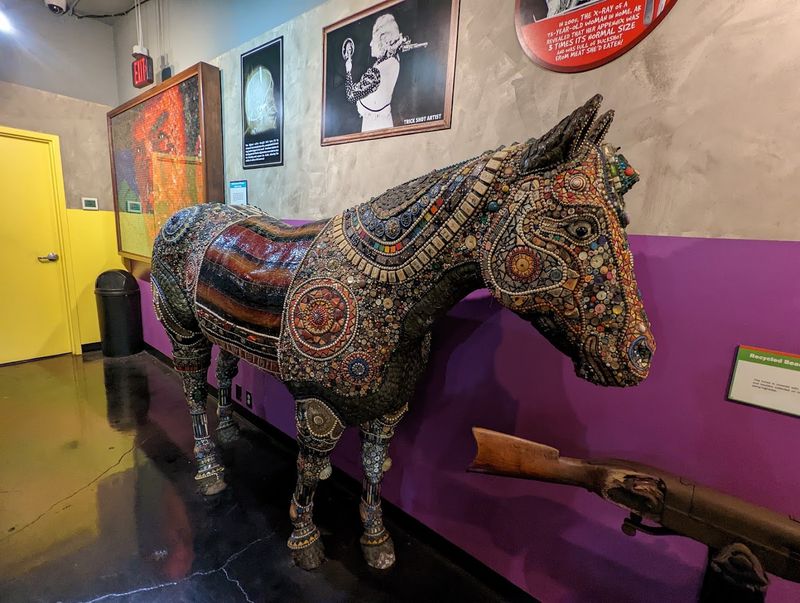 Art Made From the Last Thing You Would Expect Art Made From the Last Thing You Would Expect