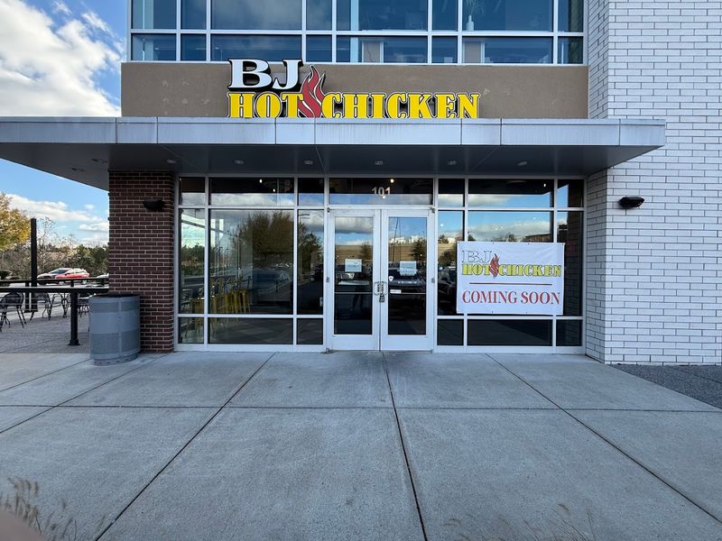 BJ Hot Chicken, Middle Tennessee