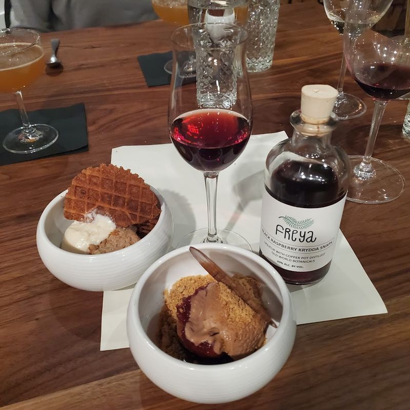 Beverage Pairings and Non-Alcoholic Options Beverage Pairings and Non-Alcoholic Options