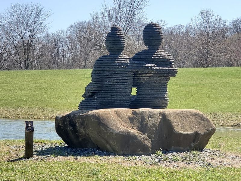 Birding and Wildlife Watching Between the Sculptures Birding and Wildlife Watching Between the Sculptures