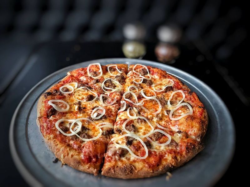 Bob's Pizza — Chicago, Illinois Bob's Pizza — Chicago, Illinois