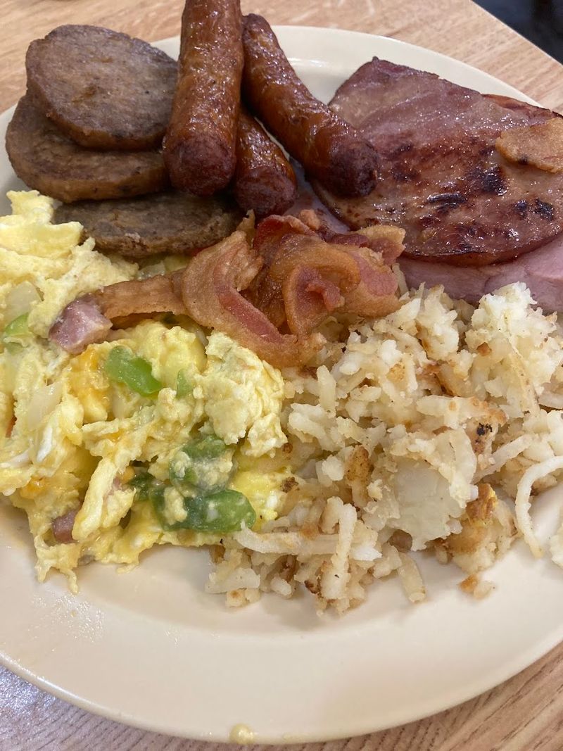 Breakfast Buffet That Surprises First-Timers Breakfast Buffet That Surprises First-Timers