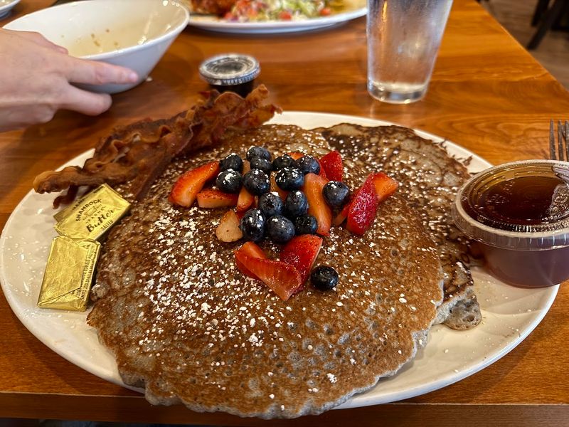 Breakfast at a Cultural Landmark
