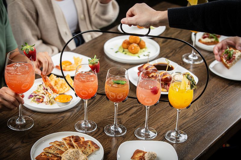 Brunch on Weekends Is a Whole Different Kind of Morning Brunch on Weekends Is a Whole Different Kind of Morning