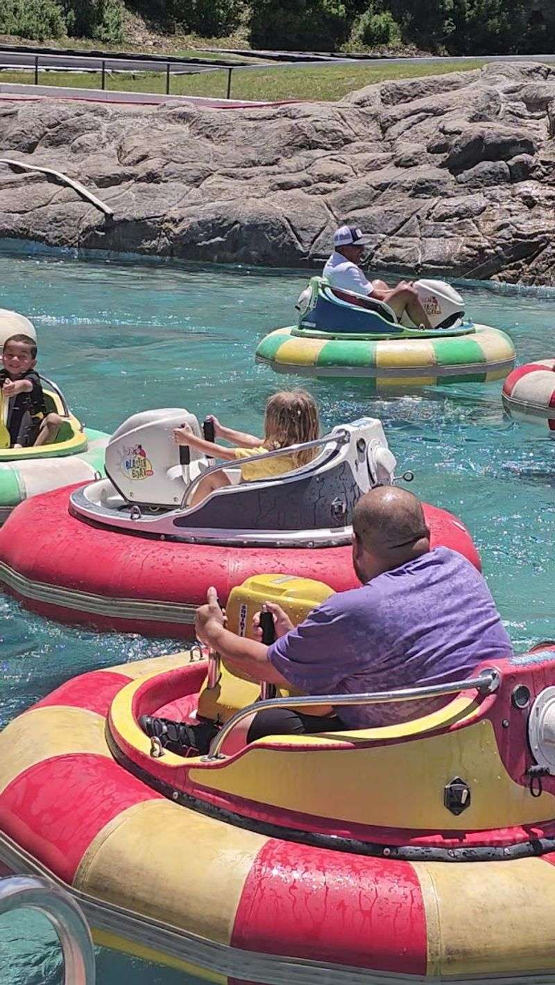 Bumper Boats That Cool Everyone Down