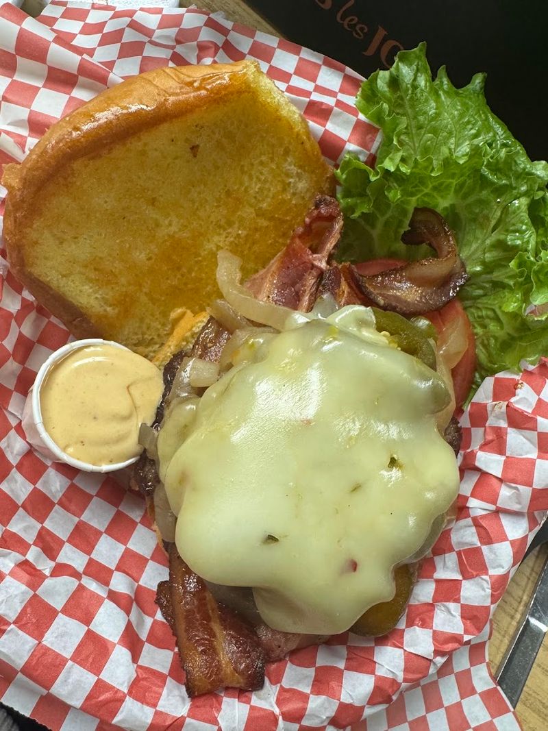 Burgers Made With Fresh, Never-Frozen Beef Burgers Made With Fresh, Never-Frozen Beef