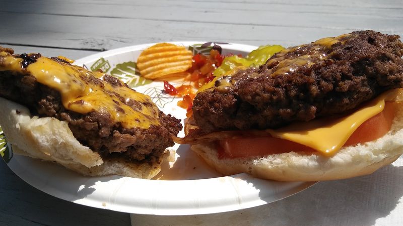 Burgers That Earned the Long Drive Burgers That Earned the Long Drive