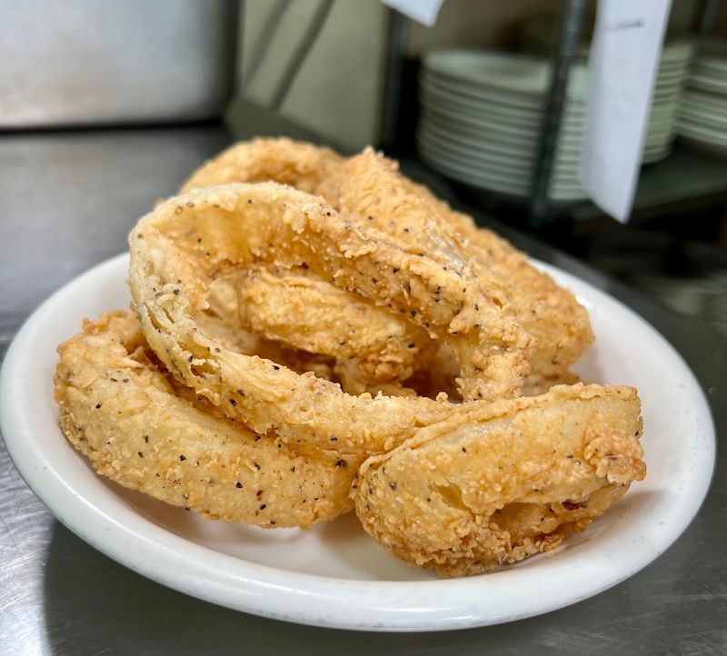 Calamari, Onion Rings, and the Starters Worth Ordering