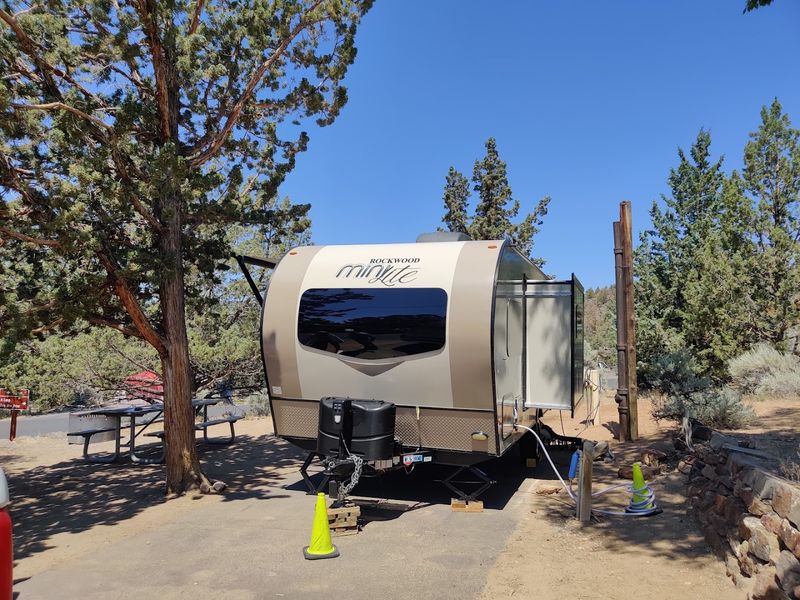 Camping Options: Tent Sites, RV Hookups, and Waterfront Views Camping Options: Tent Sites, RV Hookups, and Waterfront Views