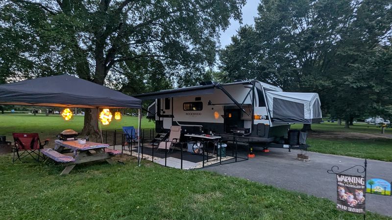 Camping Under the Stars: From RV Sites to Yurts Camping Under the Stars: From RV Sites to Yurts