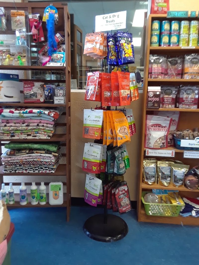 Cat Supplies and Pet Gear: A Bonus for Cat Owners
