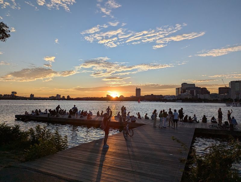 Charles River Esplanade: A Waterfront Walk Worth Every Step Charles River Esplanade: A Waterfront Walk Worth Every Step