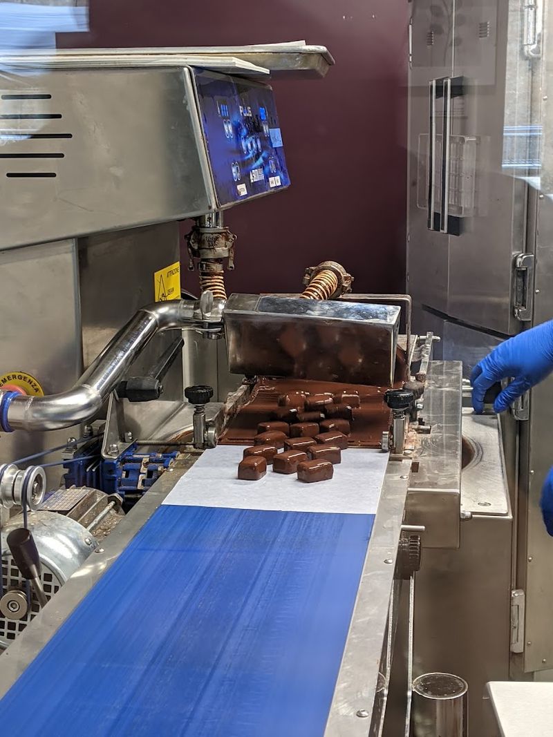 Chocolate-Making Classes Open to the Public Chocolate-Making Classes Open to the Public