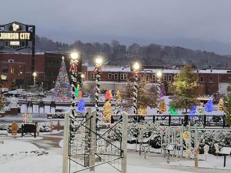 Christmas at the Park Is a Whole Different Experience Christmas at the Park Is a Whole Different Experience