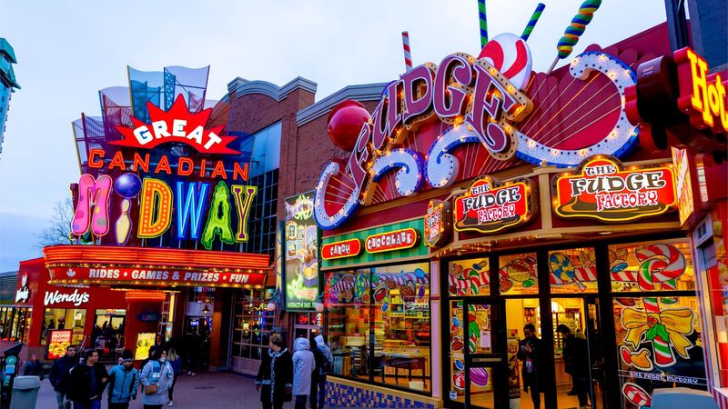 Clifton Hill, Niagara Falls, Ontario, Canada Clifton Hill, Niagara Falls, Ontario, Canada