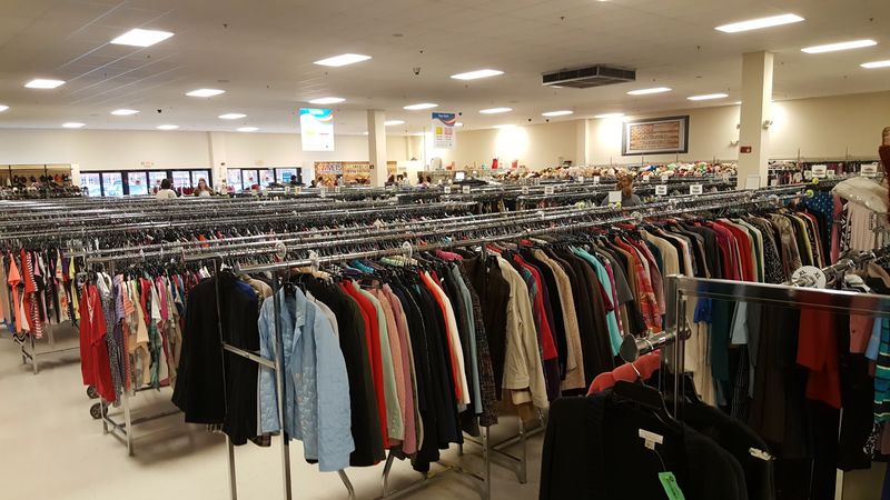 Clothing Finds That Make Budget Shopping Worth It Clothing Finds That Make Budget Shopping Worth It