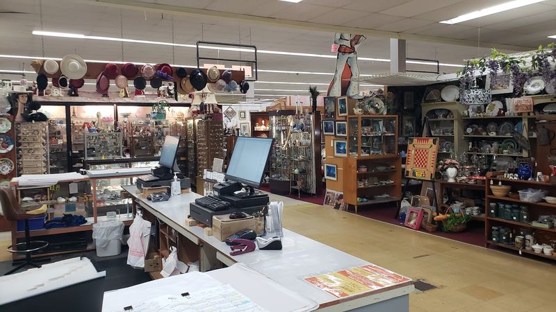 Collectibles That Cover Every Era and Every Interest Collectibles That Cover Every Era and Every Interest