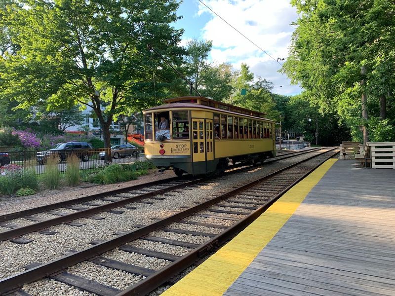 Como-Harriet Streetcar Line - Minneapolis Como-Harriet Streetcar Line - Minneapolis