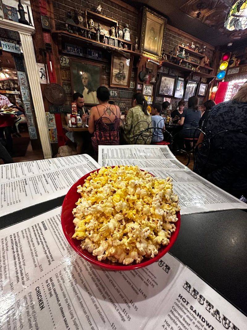 Complimentary Popcorn That Sets the Tone Early
