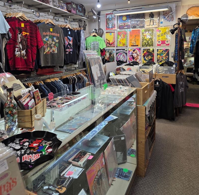 Concert Posters, Band Shirts, and Wearable History Concert Posters, Band Shirts, and Wearable History