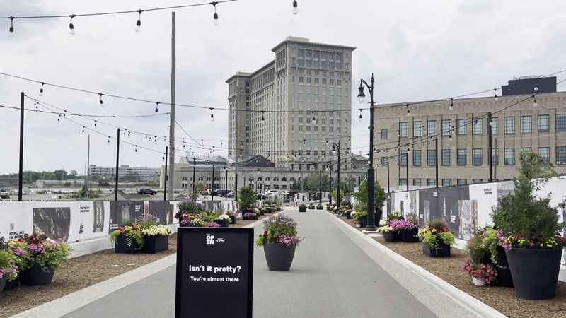 Corktown gives it a perfect frame Corktown gives it a perfect frame