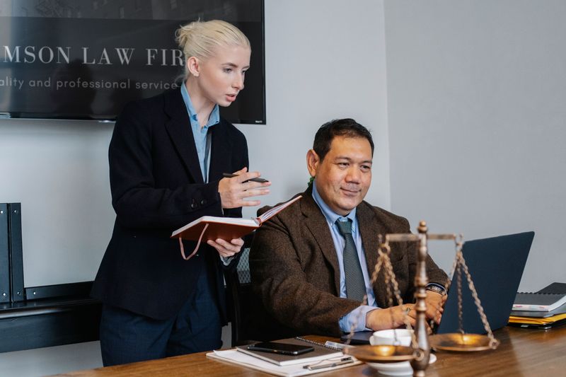 Corporate Lawyer (Senior Partner) Corporate Lawyer (Senior Partner)
