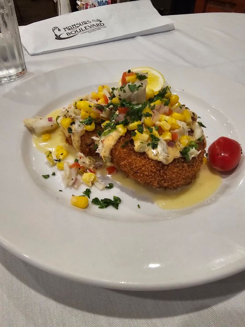 Crab Cakes That Set a High Standard