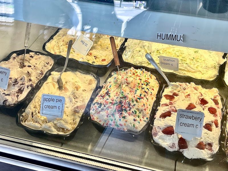 Cream Cheese Flavors That Go Way Beyond Plain Cream Cheese Flavors That Go Way Beyond Plain