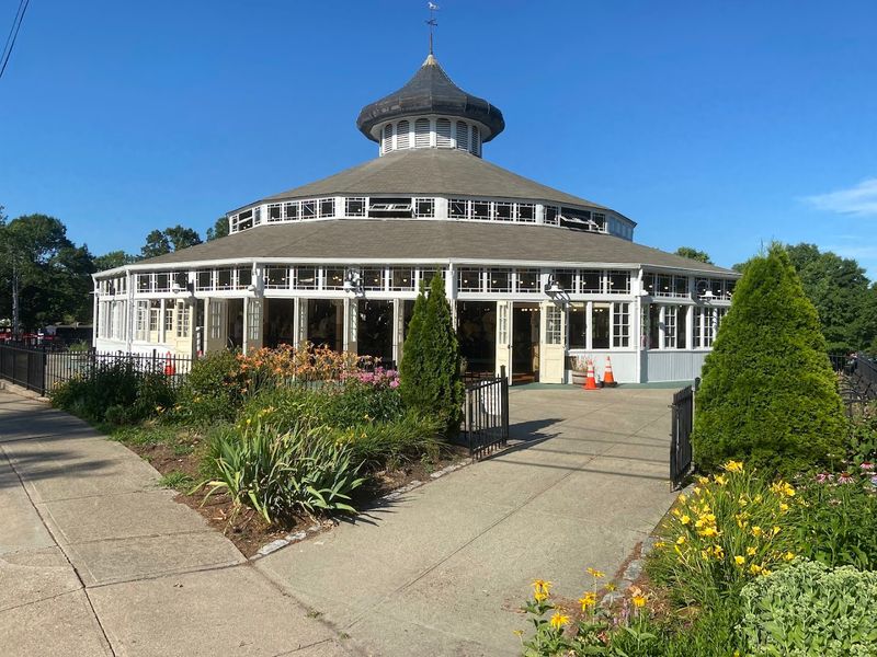 Crescent Park Carousel, Riverside, Rhode Island Crescent Park Carousel, Riverside, Rhode Island