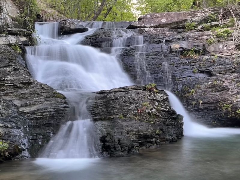 Crooked Creek Falls, Yellville, Arkansas Crooked Creek Falls, Yellville, Arkansas