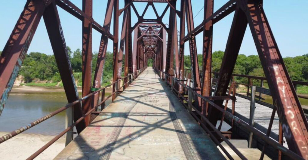 Cross This 100-Year-Old Oklahoma Iron Bridge for a Free Step Back in Time