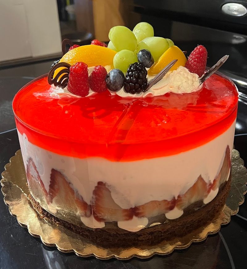 Custom Cakes That Deliver on Their Promise