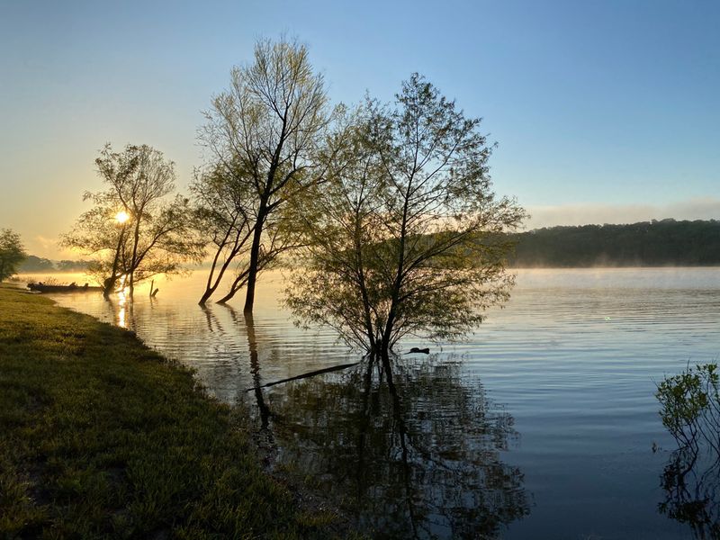 DeQueen Lake, De Queen, Arkansas DeQueen Lake, De Queen, Arkansas
