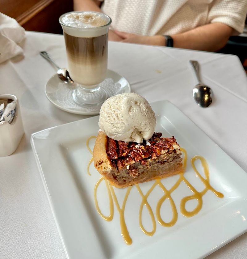 Desserts That Close the Meal With Confidence
