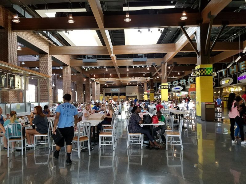 Dining Options Inside and Out Dining Options Inside and Out