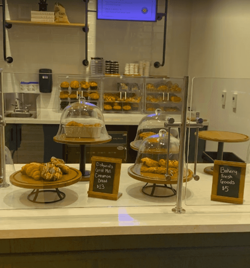Dining Options That Cover Every Part of the Day Dining Options That Cover Every Part of the Day
