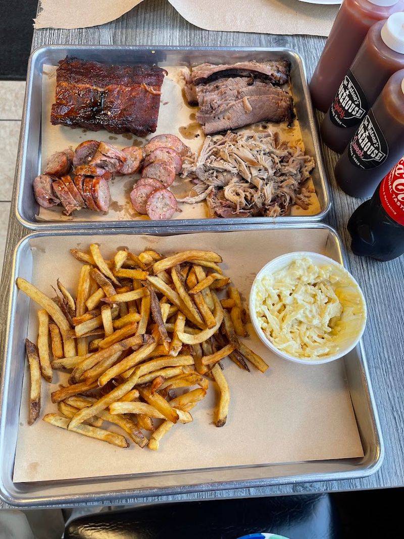 Doc Watson's Smokehouse — Romeoville