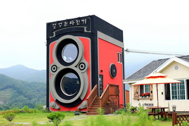 Dreamy Camera Cafe, Yangpyeong, South Korea Dreamy Camera Cafe, Yangpyeong, South Korea