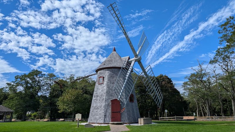 Eastham Windmill, Cape Cod, Massachusetts Eastham Windmill, Cape Cod, Massachusetts