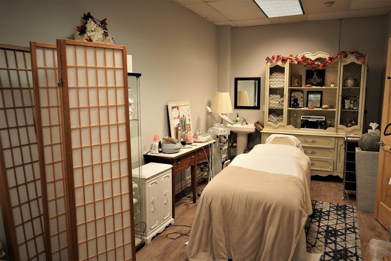 Facials That Go Beyond the Basics Facials That Go Beyond the Basics