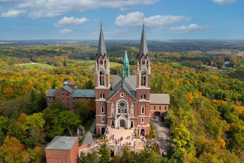 Fall Foliage and the Best Time to Visit Fall Foliage and the Best Time to Visit