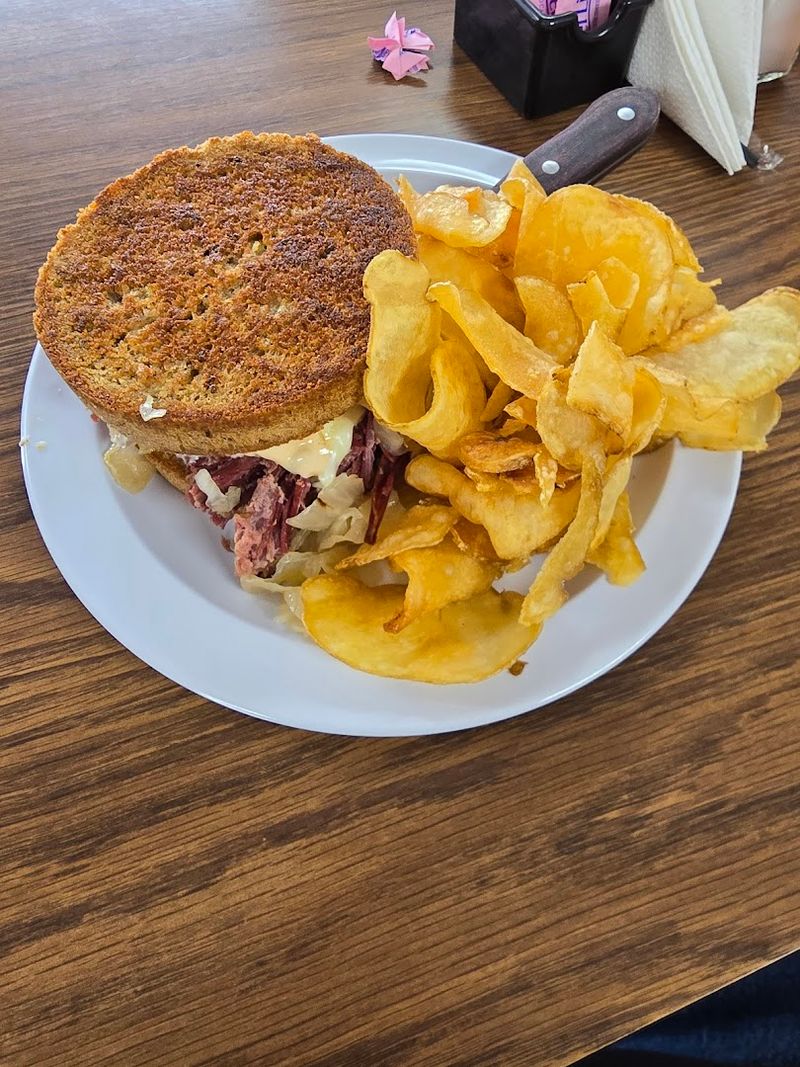 Fan Favorite Dishes That Keep People Coming Back Fan Favorite Dishes That Keep People Coming Back