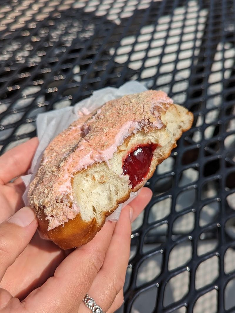 Filled Donuts That Change With the Day