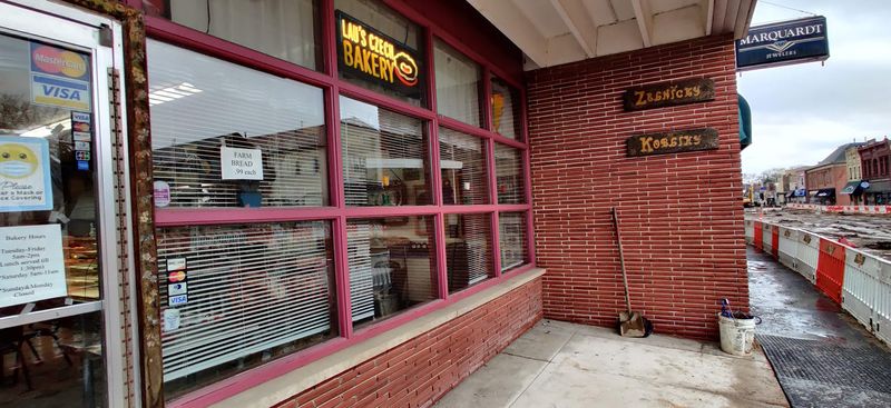 Finding Lau's Czech Bakery on Main Street
