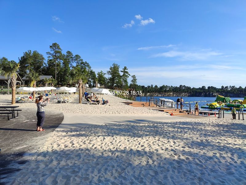 Food, Amenities, and On-Site Comforts