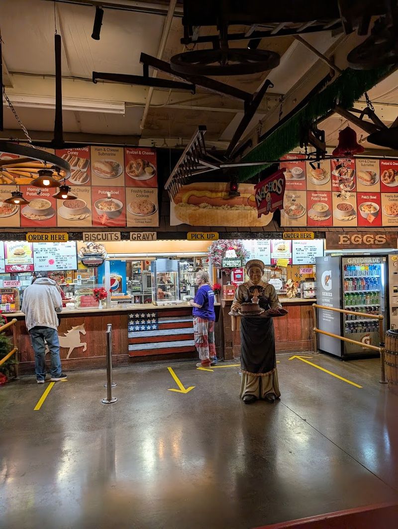 Food Options That Fuel a Full Day of Browsing