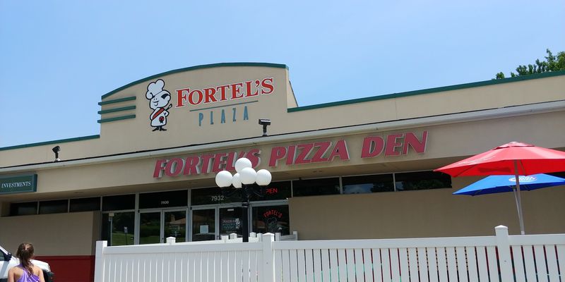 Fortel's Pizza Den, Affton, Missouri Fortel's Pizza Den, Affton, Missouri