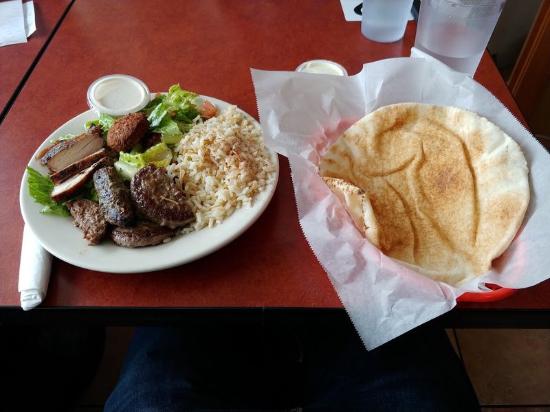 Fresh-Baked Pita That Changes the Whole Meal Fresh-Baked Pita That Changes the Whole Meal