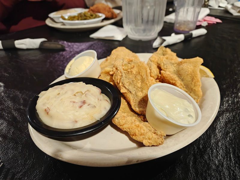 Fresh Fish Dinners That Round Out the Menu