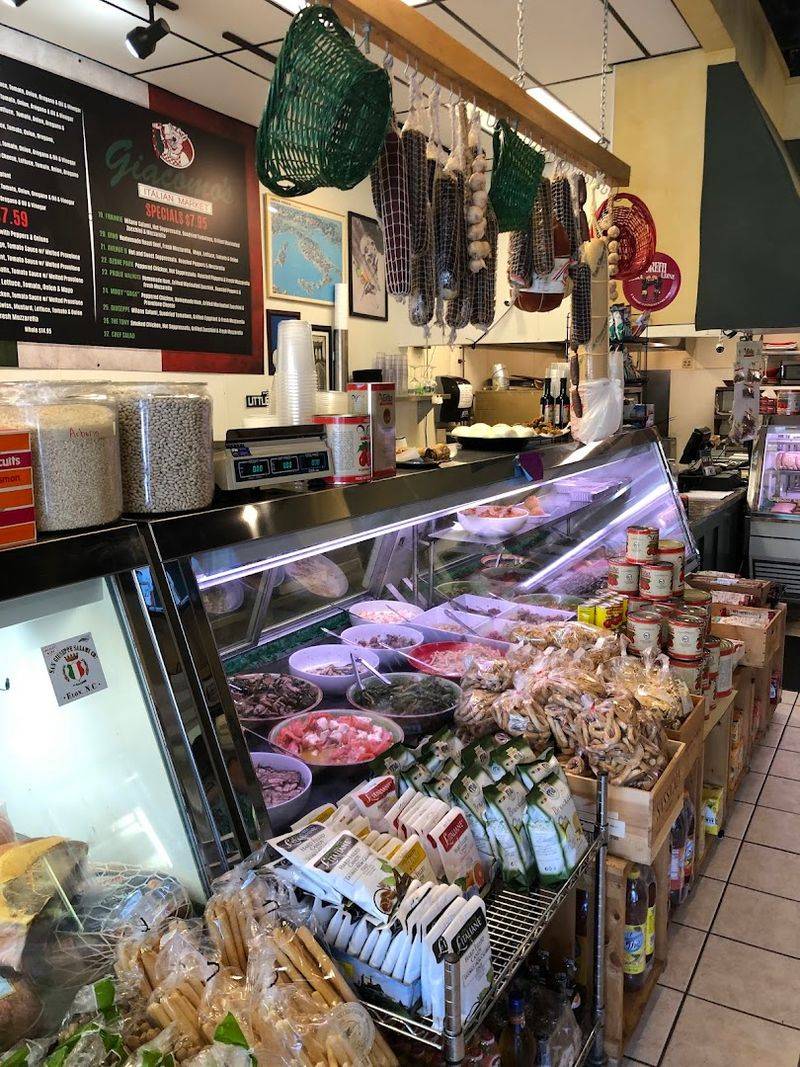 Fresh Mozzarella Worth Planning Your Week Around Fresh Mozzarella Worth Planning Your Week Around